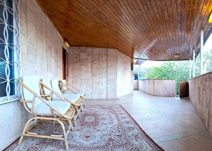 House On Yakornyy Lane Tatil Evi